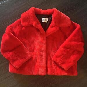 Jakke red faux fur coat with black lining and collar